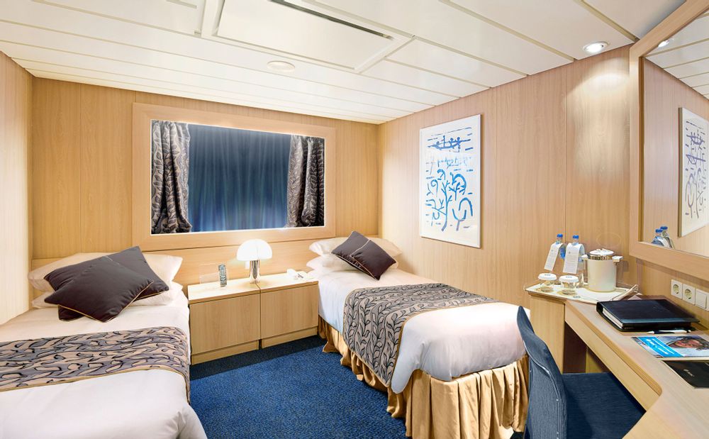 large_msc-sinfonia-externa-junior-vista-obstruída